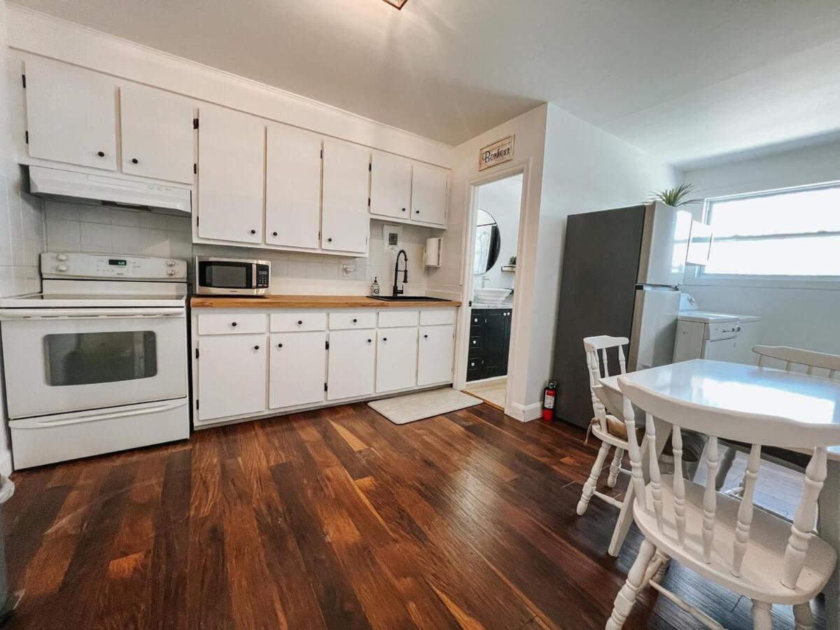 Loft Le Petit Bonheur Limoilou! Apartment Quebec City Luaran gambar